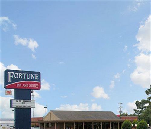 Fortune Inn & Suites Newport Exterior photo